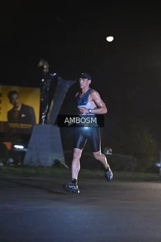 Runner Photo 4341579