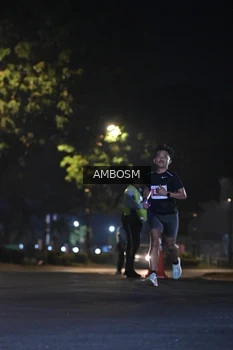 Runner Photo 4341581