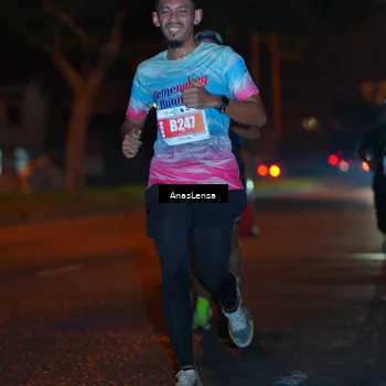 Runner Photo 4341582