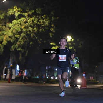 Runner Photo 4341589