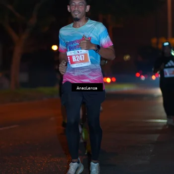 Runner Photo 4341632