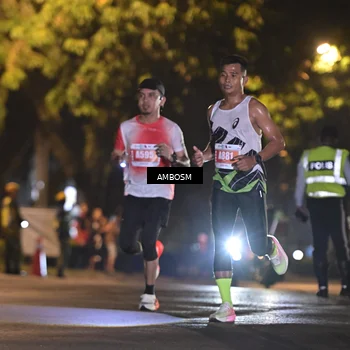 Runner Photo 4341633