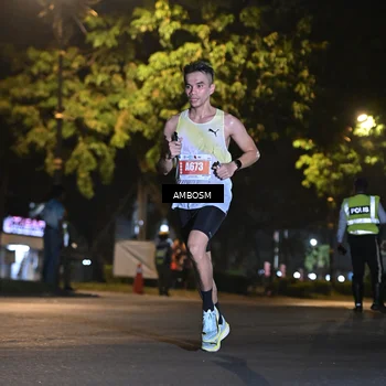 Runner Photo 4341637