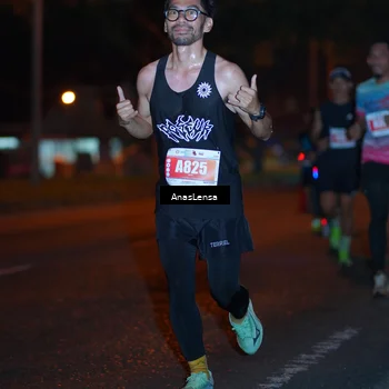 Runner Photo 4341669