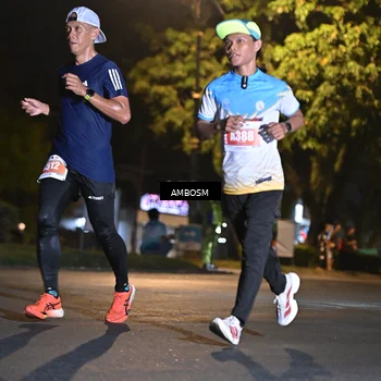 Runner Photo 4341678