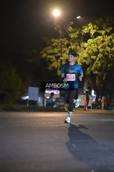 Runner Photo 4341679