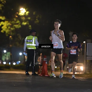 Runner Photo 4341685