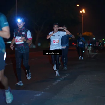 Runner Photo 4341715