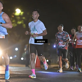 Runner Photo 4341745