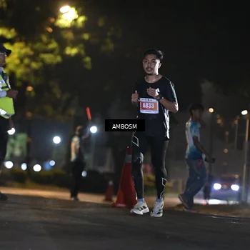 Runner Photo 4341764