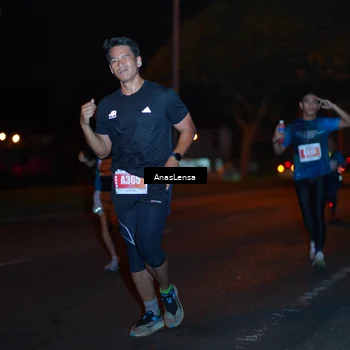 Runner Photo 4341777