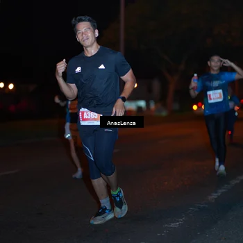 Runner Photo 4341780