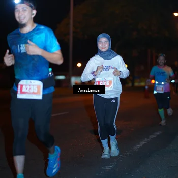 Runner Photo 4341792