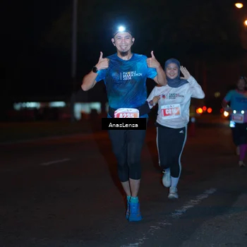 Runner Photo 4341793