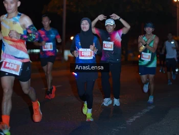 Runner Photo 4341853