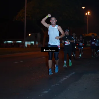 Runner Photo 4341860