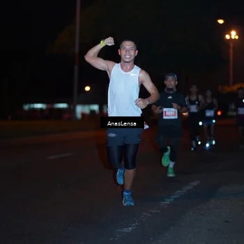Runner Photo 4341870