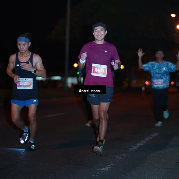 Runner Photo 4341885