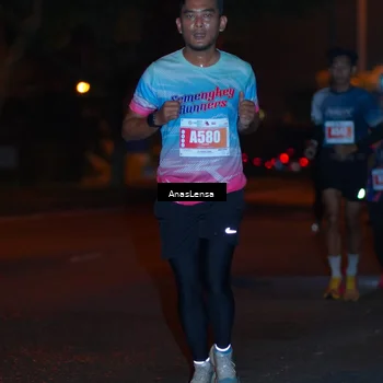 Runner Photo 4341892