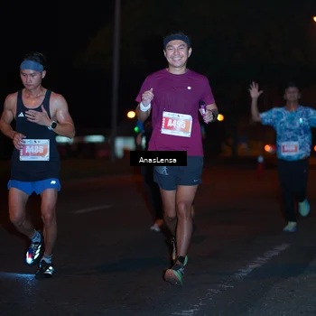Runner Photo 4341895