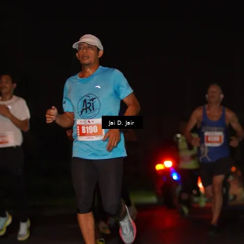 Runner Photo 4341899