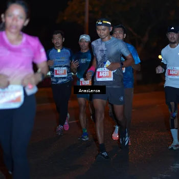 Runner Photo 4341959