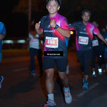 Runner Photo 4341971