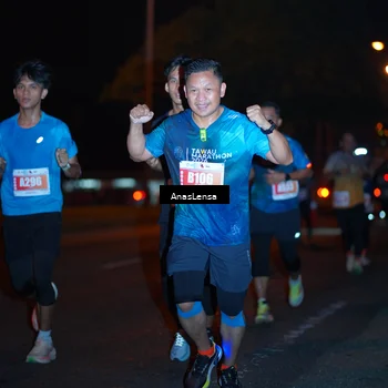 Runner Photo 4341985