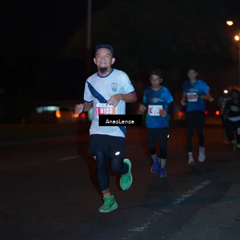 Runner Photo 4342060