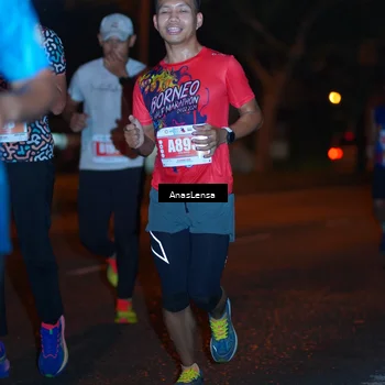 Runner Photo 4342074