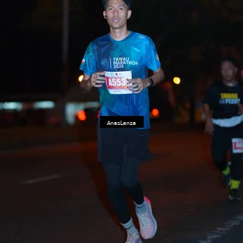 Runner Photo 4342093