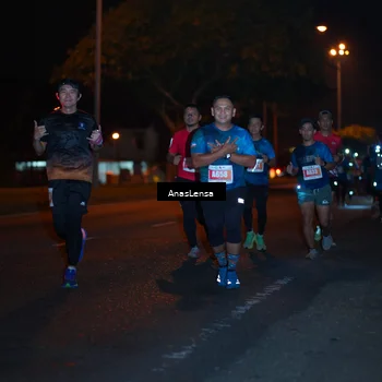 Runner Photo 4342106