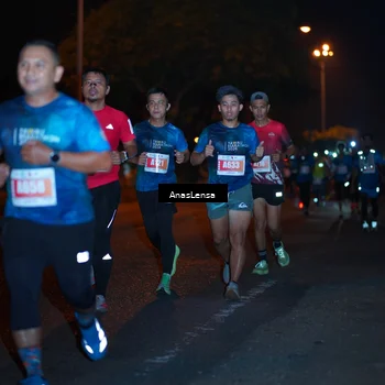 Runner Photo 4342114