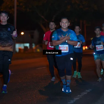 Runner Photo 4342116