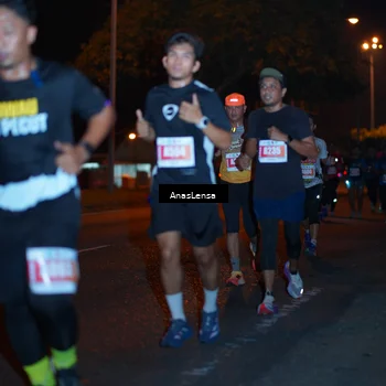 Runner Photo 4342117