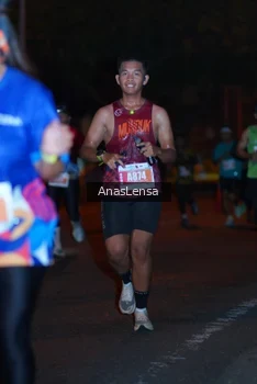 Runner Photo 4342151