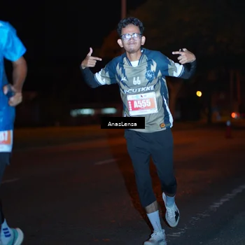 Runner Photo 4342214