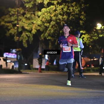 Runner Photo 4342378