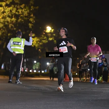 Runner Photo 4342418