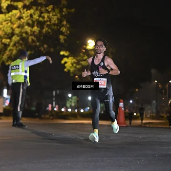 Runner Photo 4342428
