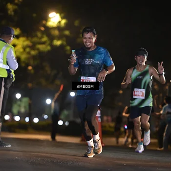 Runner Photo 4342441