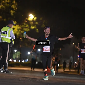 Runner Photo 4342449