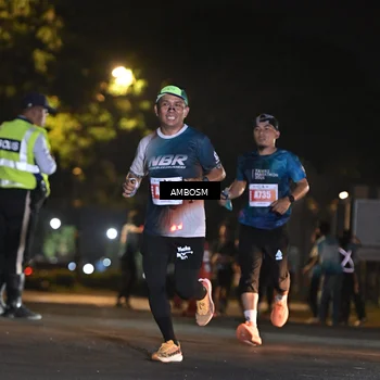 Runner Photo 4342457