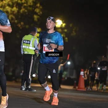 Runner Photo 4342459