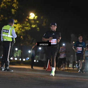 Runner Photo 4342462