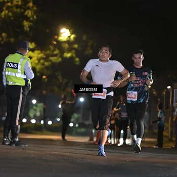 Runner Photo 4342466