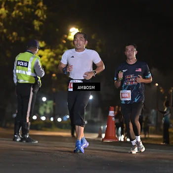 Runner Photo 4342470