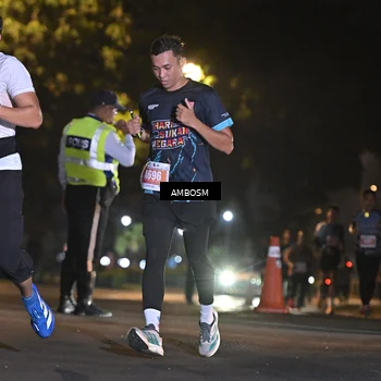 Runner Photo 4342474