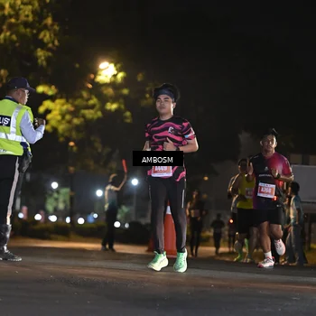Runner Photo 4342485