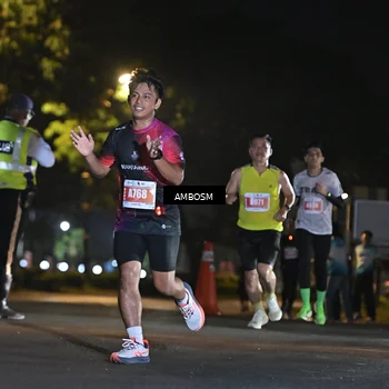 Runner Photo 4342490